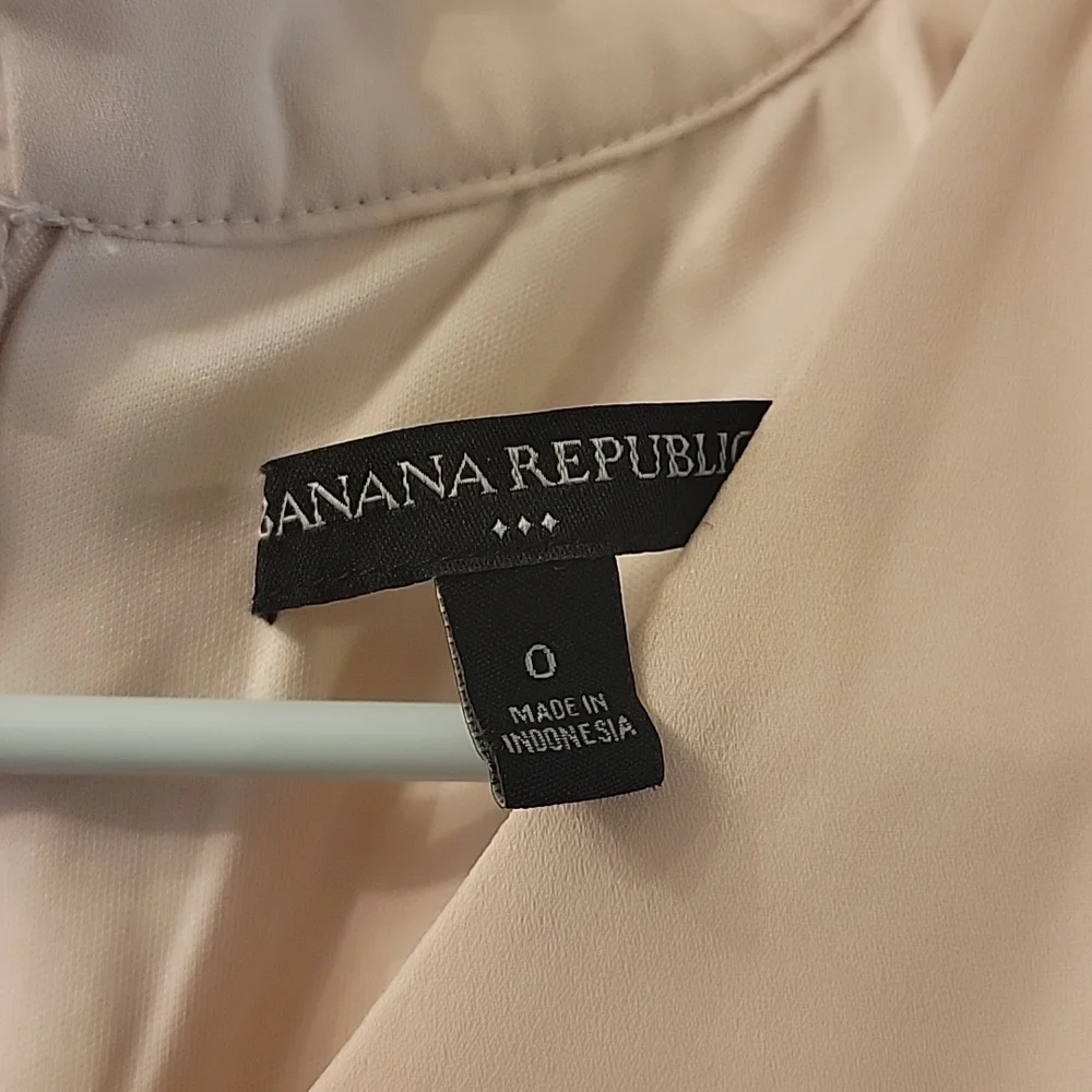 Womens sleevless Banana Republic dress - Picture 2 of 5